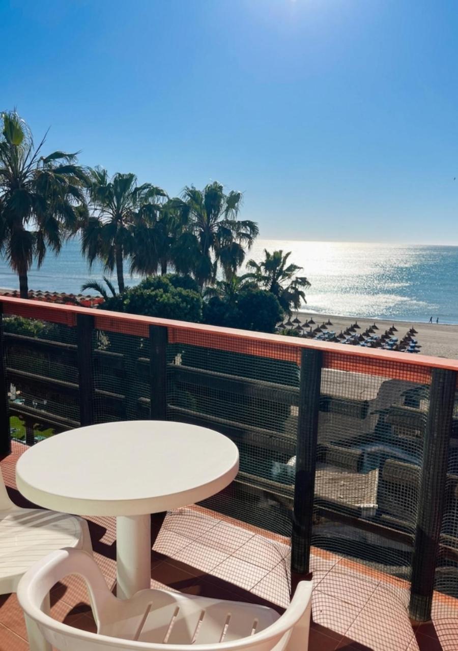 Double or Twin Room Frontal Sea View