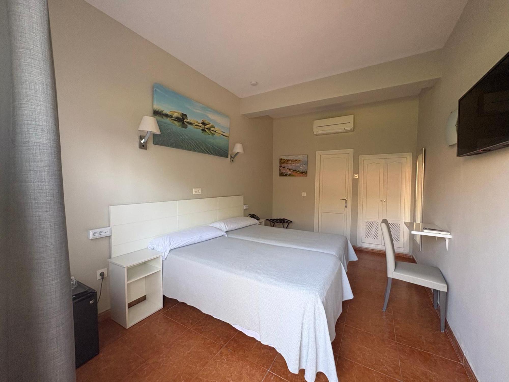 Twin Room Ground floor Terrace,1771716466:JPEG